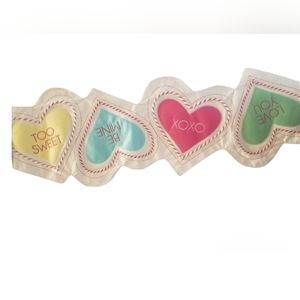 Valentine’s Day Hearts Table Runner 15x48 Candy Hearts/Be Mine/XOX…